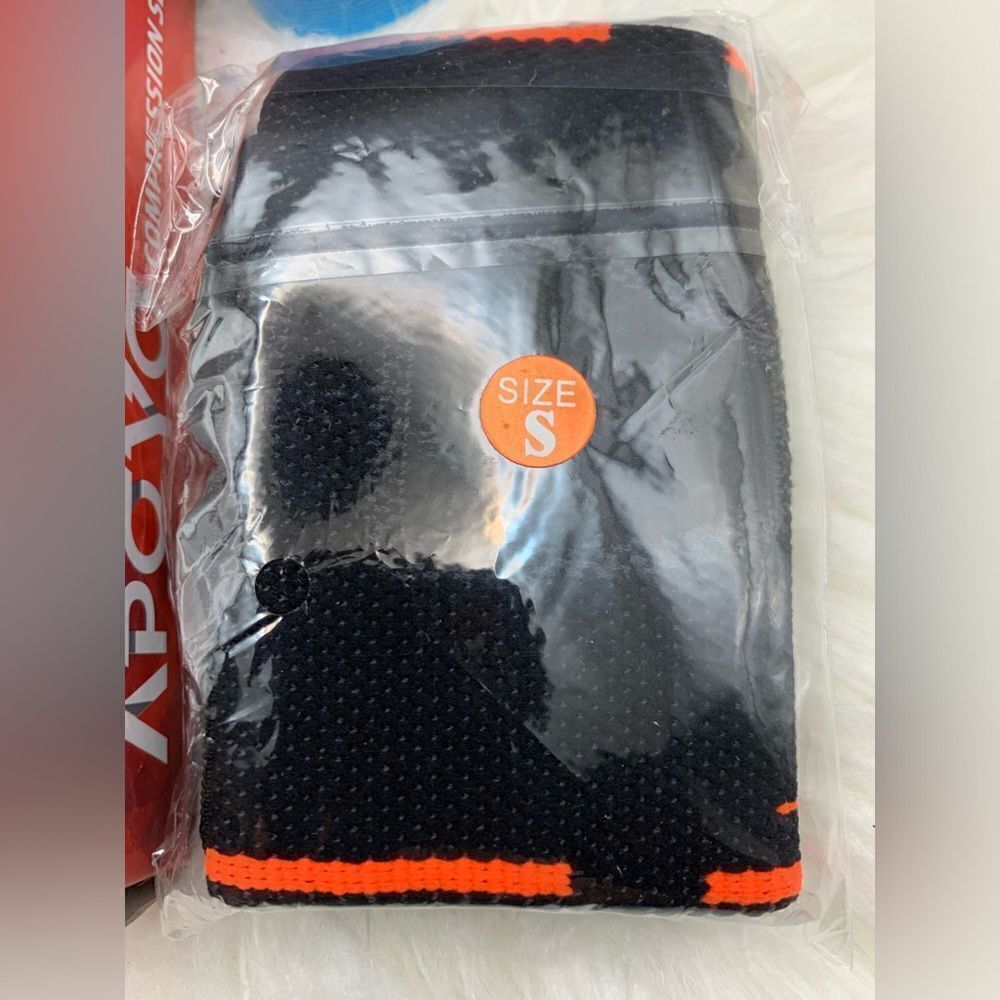 Compression Sleeve Small - Picture 2 of 4